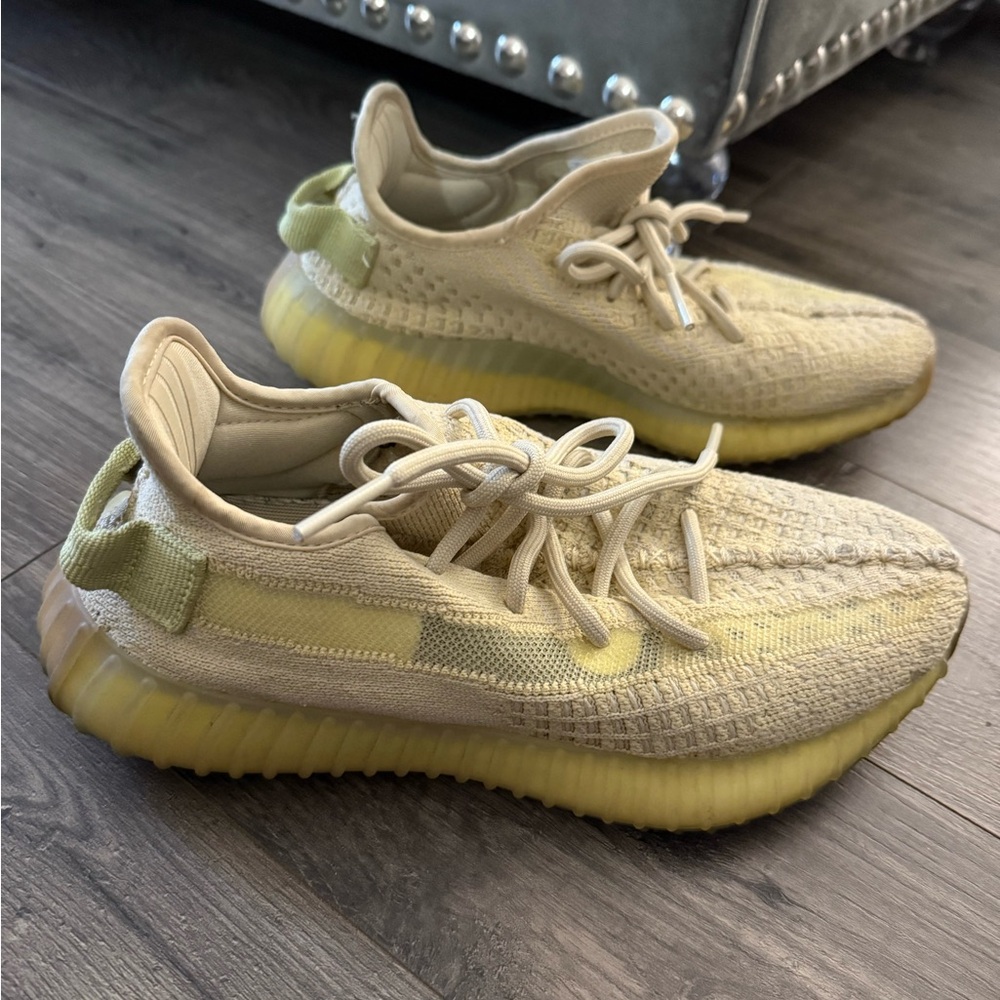 Women’s Yeezy boost 350